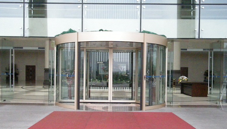 艾思捷定制減速機(jī)的應(yīng)用場(chǎng)景---自動(dòng)開關(guān)門上